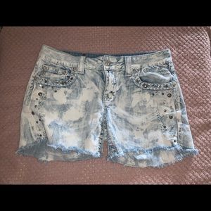 ✨Miss Me shorts✨